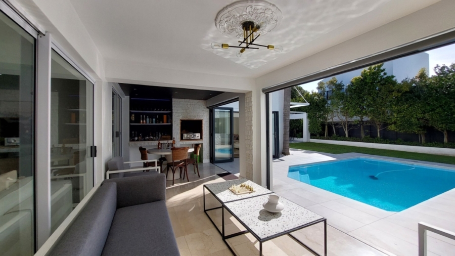 5 Bedroom Property for Sale in Sunset Beach Western Cape